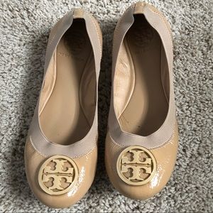 Tory Burch “Caroline” nude flats (6.5)